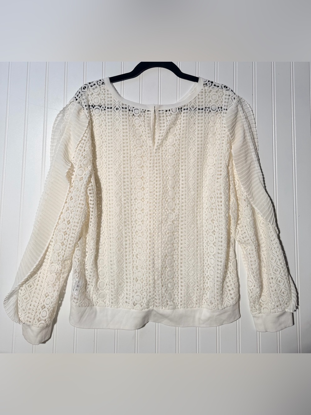 Express Cream Lace & Pleated Ruffle Romantic Blouse Ivory Women’s XL - Picture 2 of 7